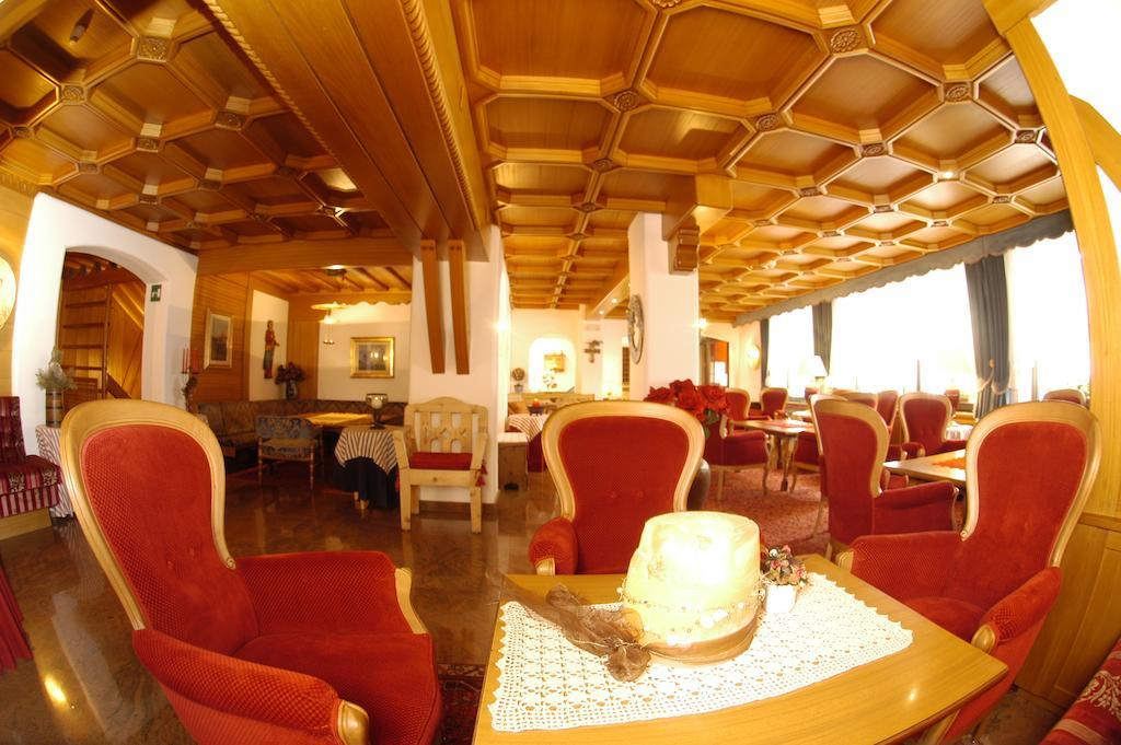 Hotel Meida ポッツァ・ディ・ファッサ エクステリア 写真