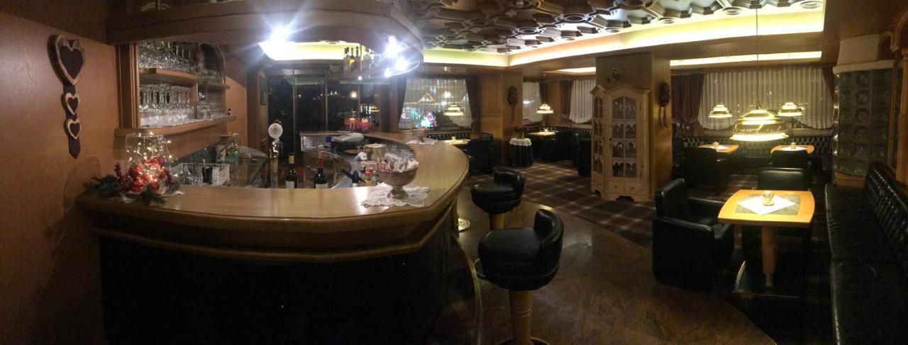 Hotel Meida ポッツァ・ディ・ファッサ エクステリア 写真
